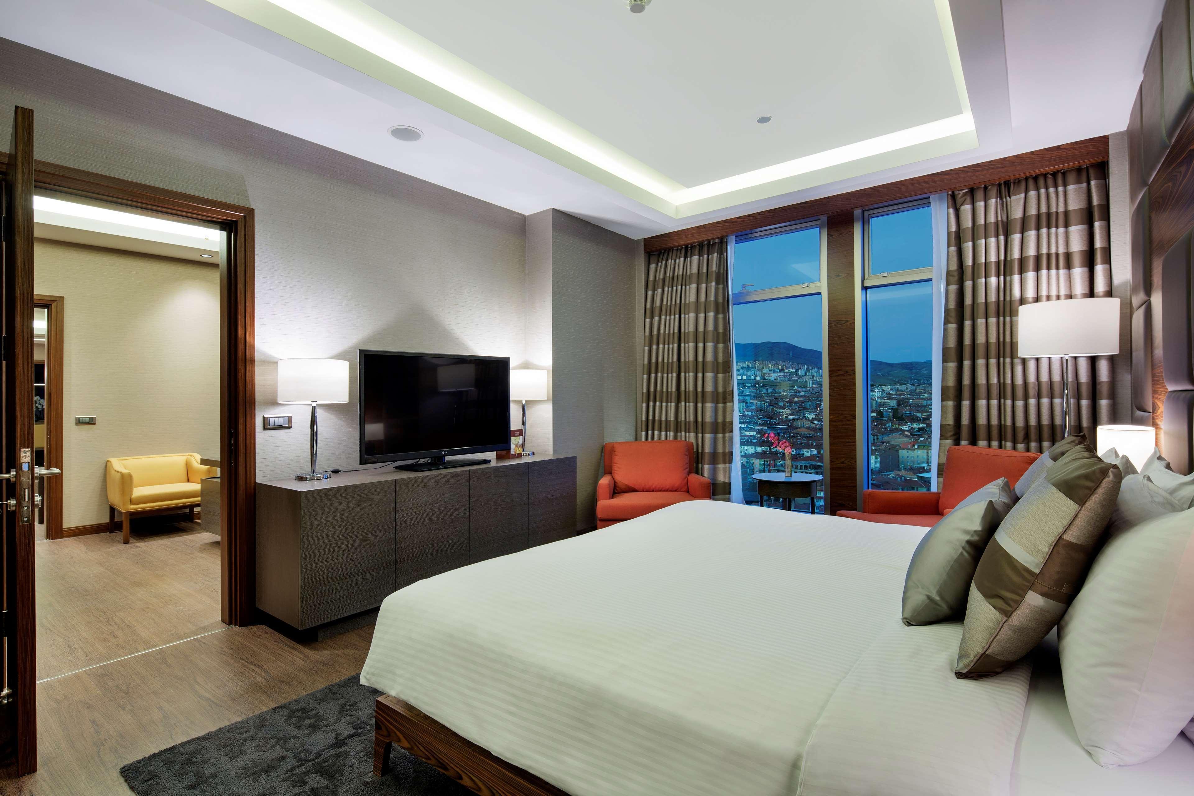 Movenpick Hotel มาลัทยา ภายนอก รูปภาพ